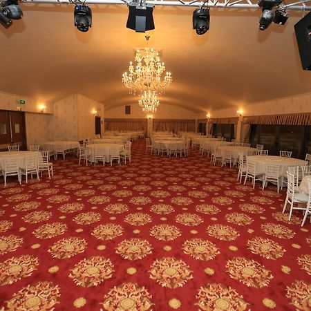 Familya Otel Erbaa Esterno foto