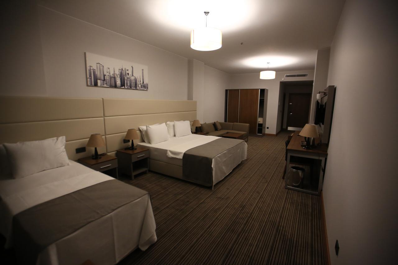 Familya Otel Erbaa Esterno foto
