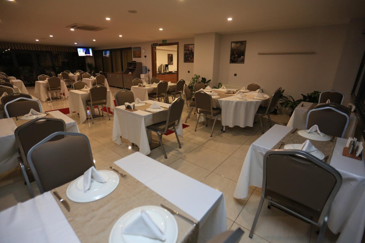 Familya Otel Erbaa Esterno foto